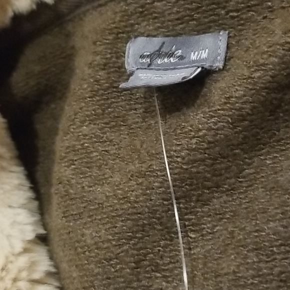 Aerie oversized faux fur hoodie - Picture 9 of 13